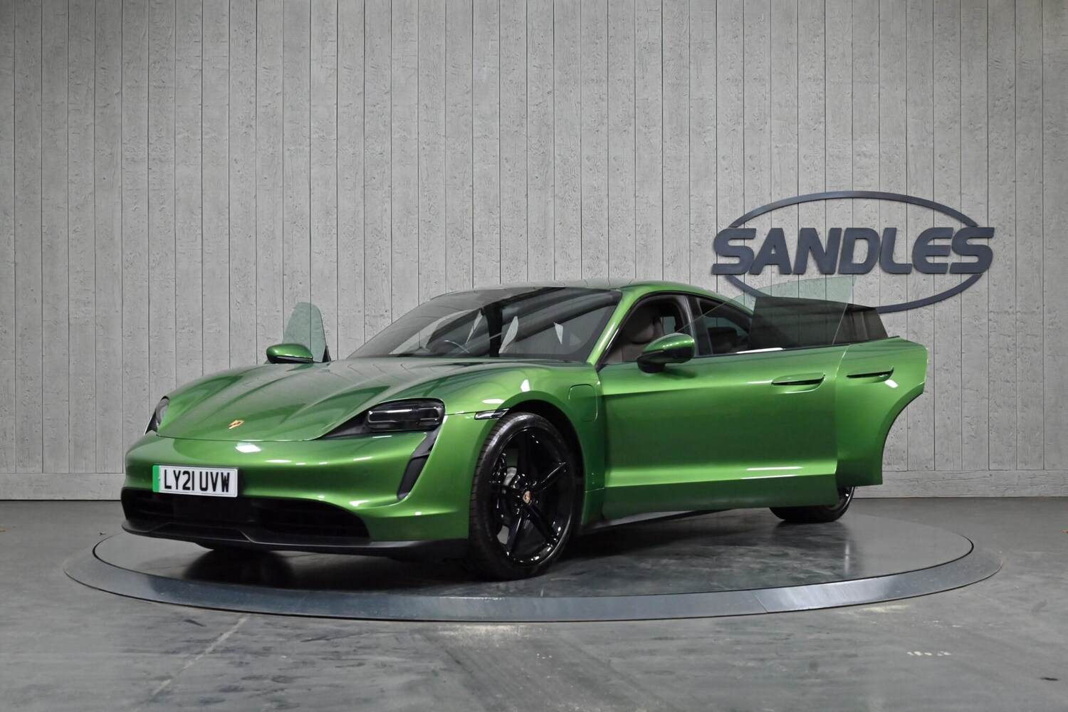 Used Porsche Taycan for sale - 77940602: Photo 13