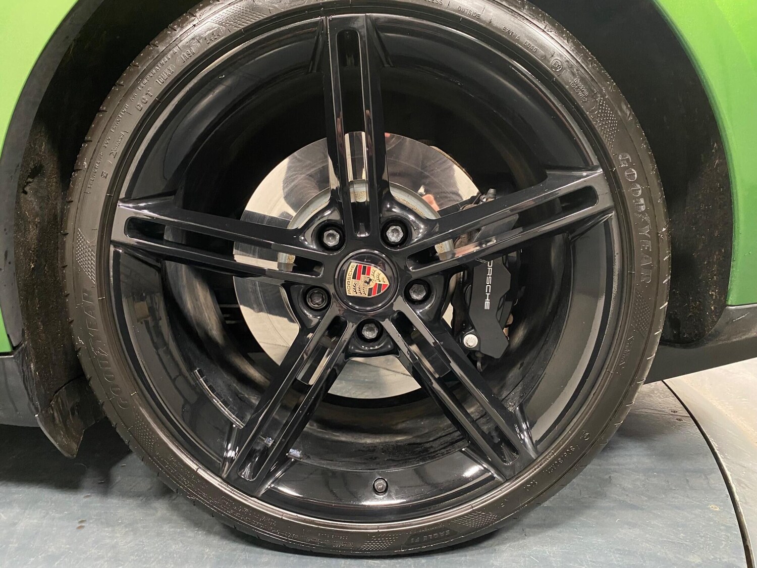 Used Porsche Taycan for sale - 77940602: Photo 19