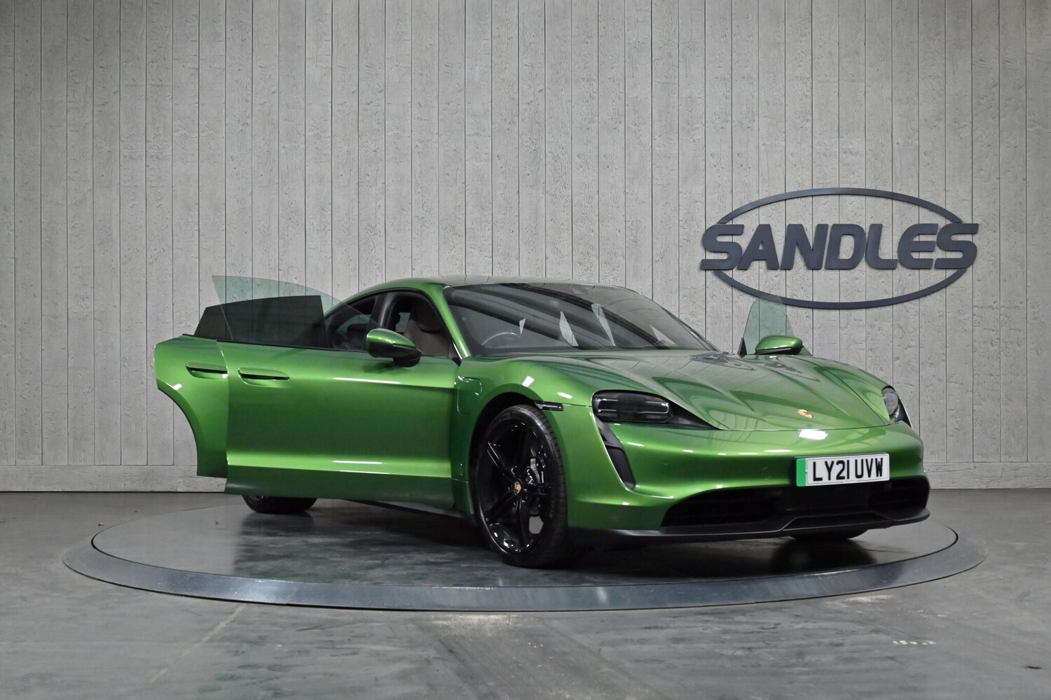 Used Porsche Taycan for sale - 77940602: Photo 8