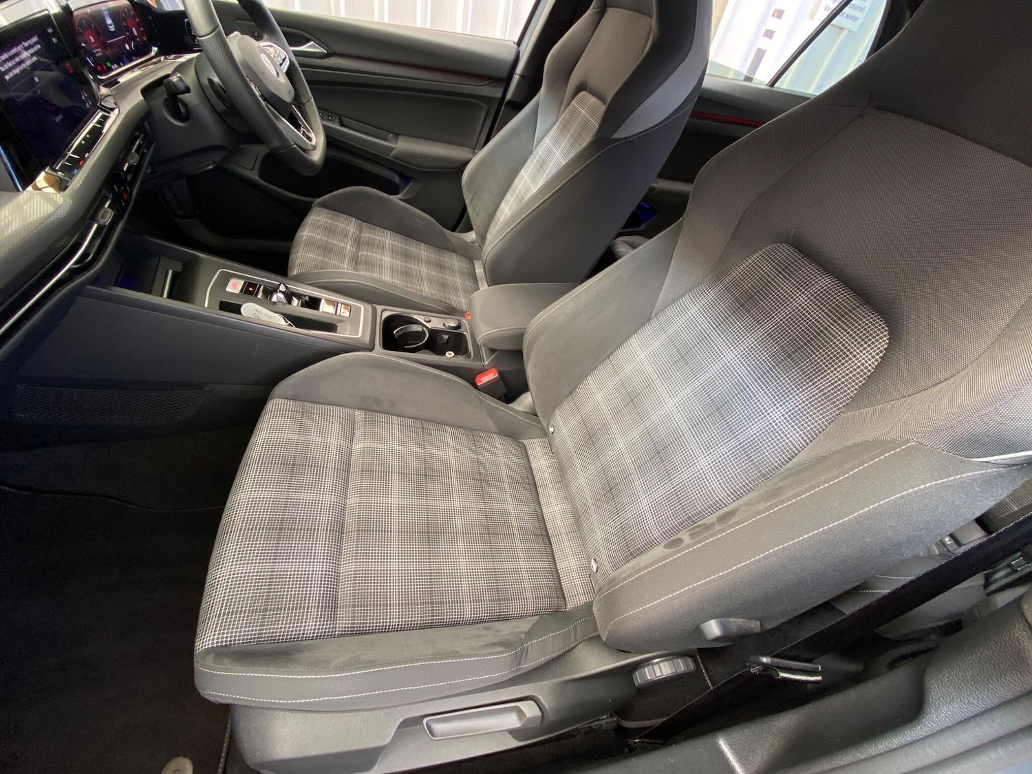 Used Volkswagen Golf 2022 for sale - 76989070: Photo 24