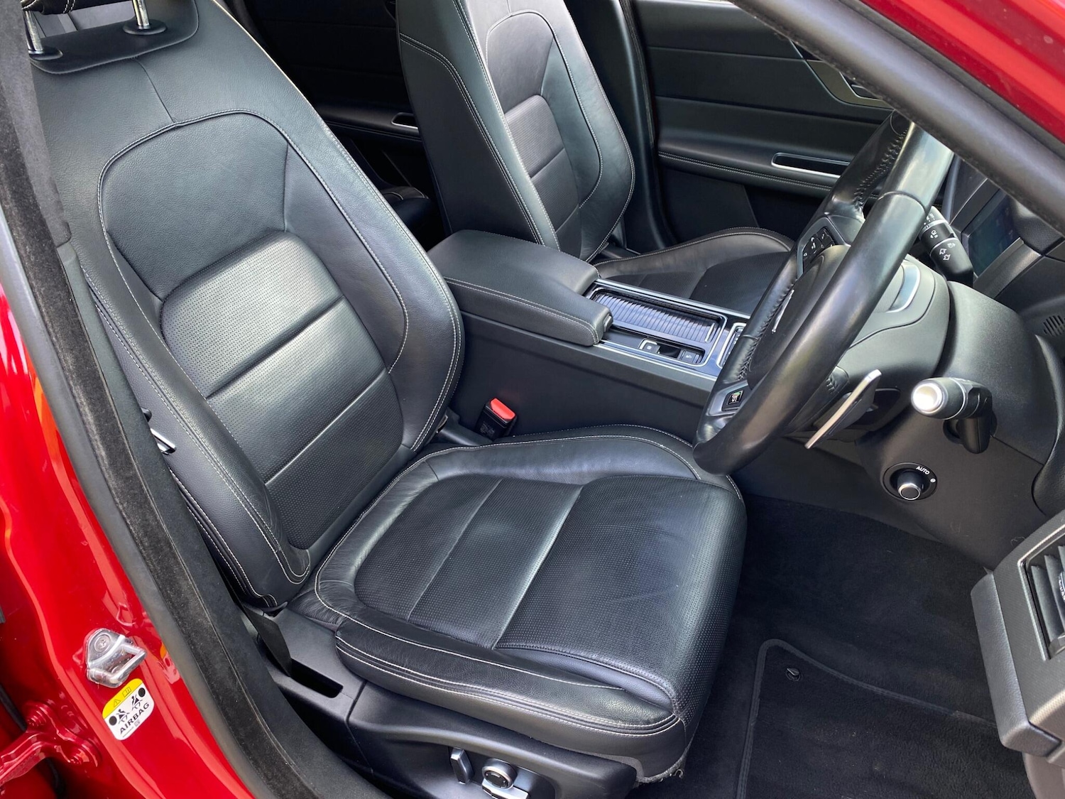 Used Jaguar XF 2019 for sale - 77440130: Photo 30