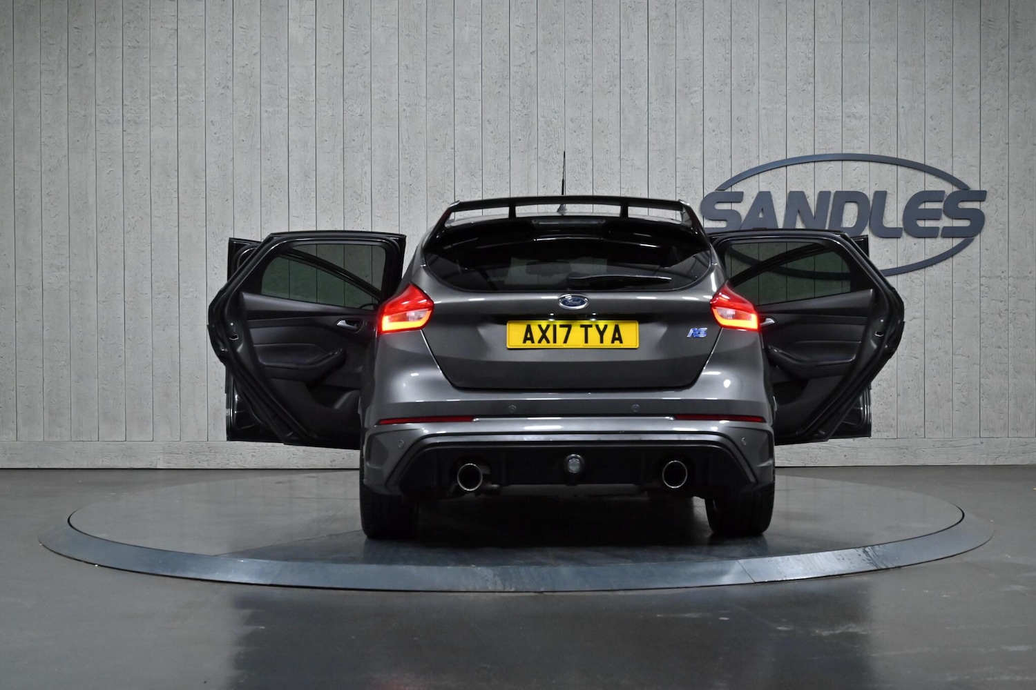 Used Ford Focus 2017 for sale - 76996368: Photo 13