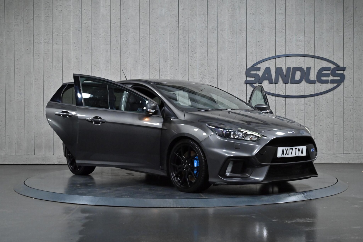 Used Ford Focus 2017 for sale - 76996368: Photo 9