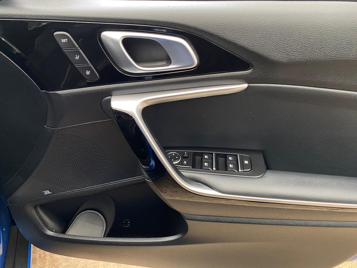 Used Kia XCeed 2023 for sale - 76032341: Photo 41