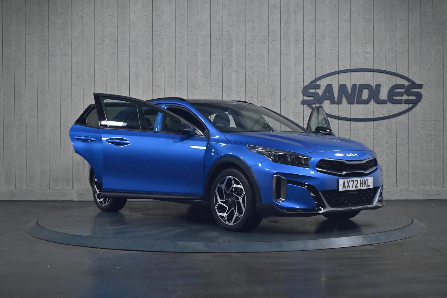 Used Kia XCeed 2023 for sale - 76032341: Photo 8