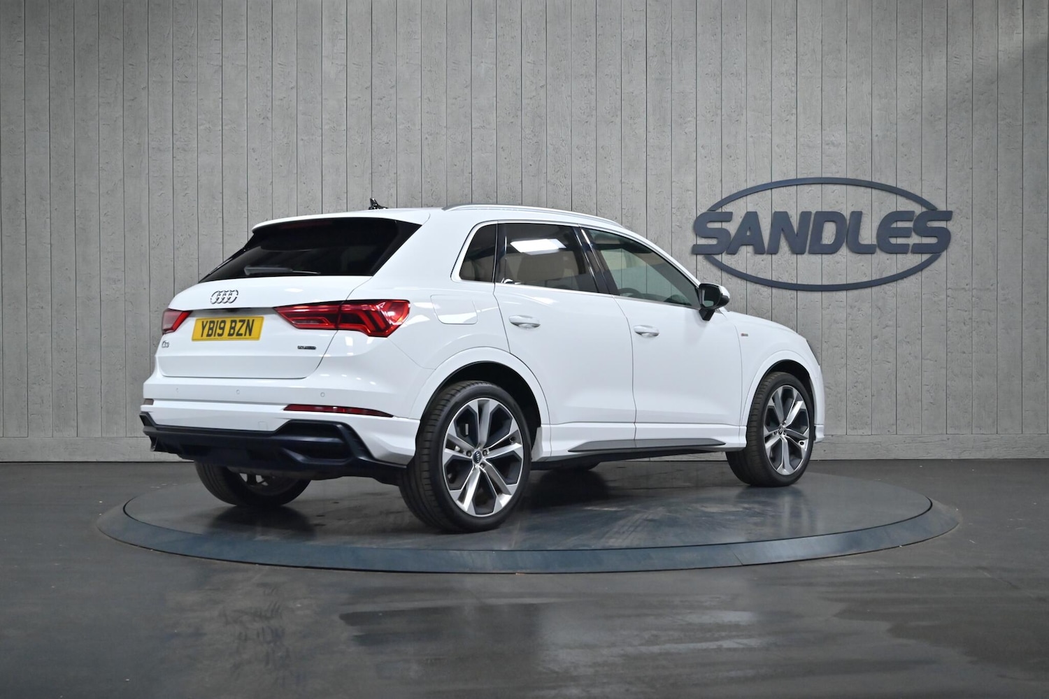 Used Audi Q3 2019 for sale - 76214727: Photo 6