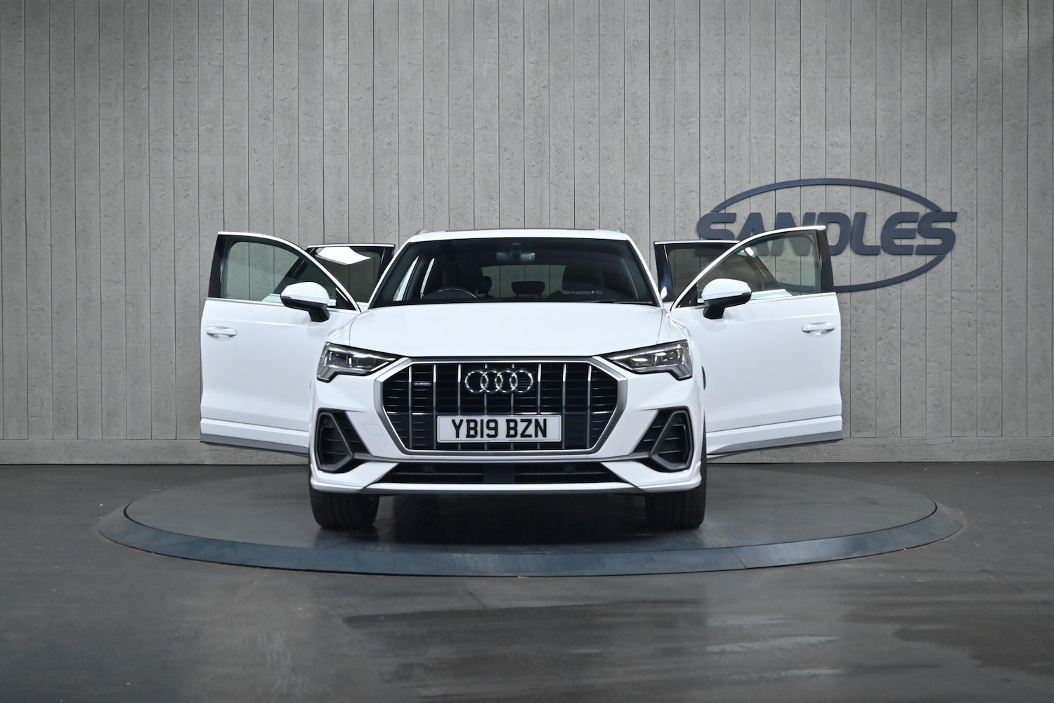 Used Audi Q3 2019 for sale - 76214727: Photo 9