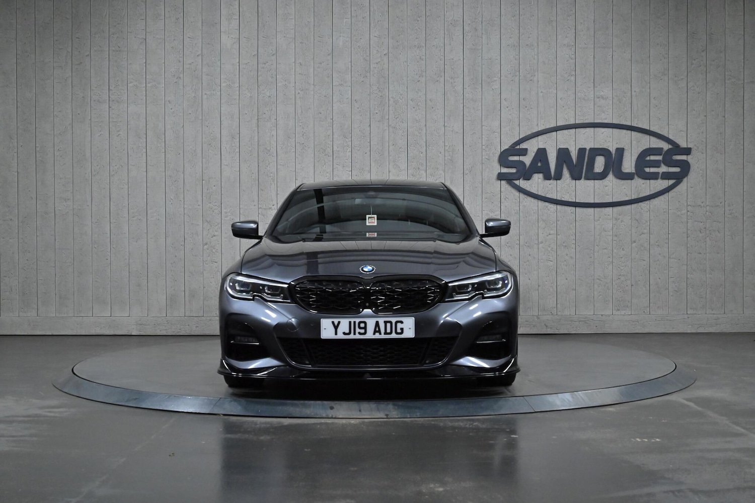 Used BMW 3 Series 2019 for sale - 77215047: Photo 2