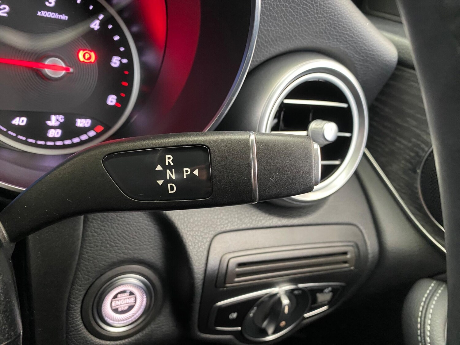 Used Mercedes-Benz GLC 2020 for sale - 76043290: Photo 45