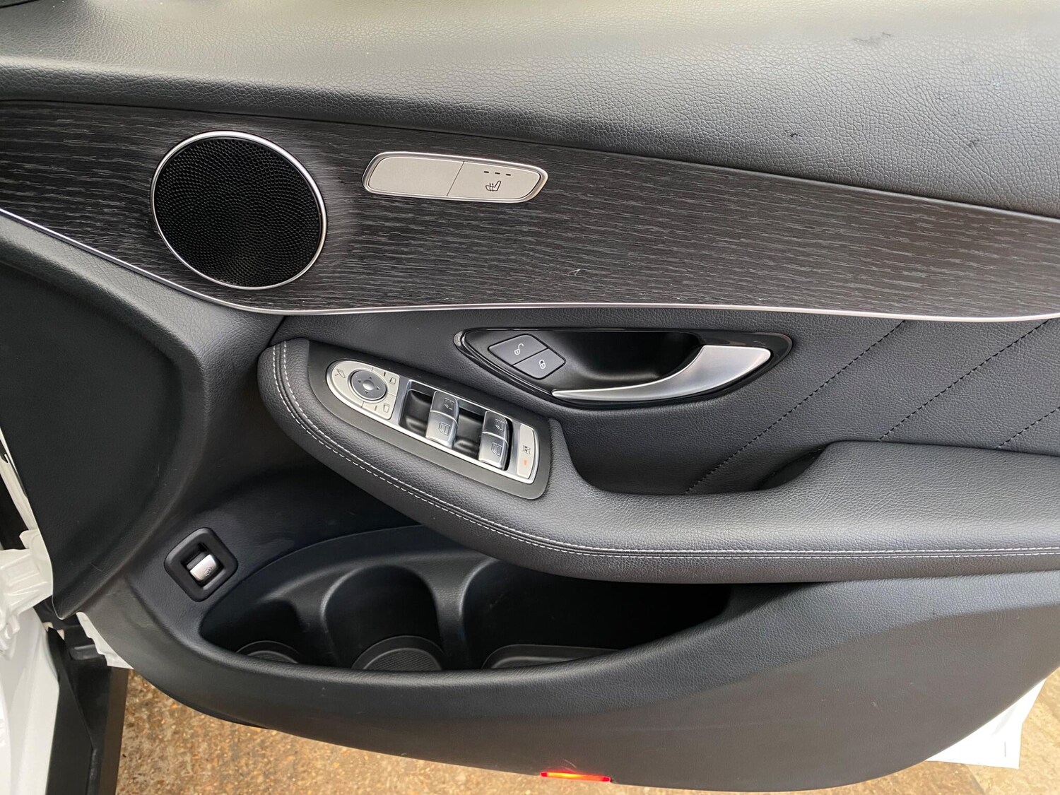 Used Mercedes-Benz GLC 2020 for sale - 76043290: Photo 52