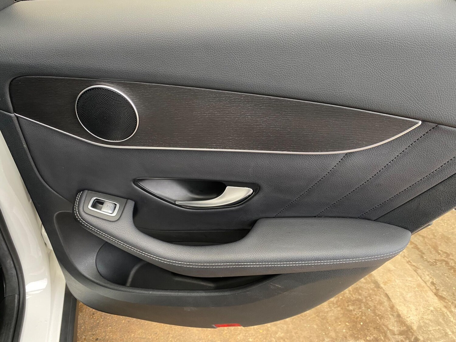 Used Mercedes-Benz GLC 2020 for sale - 76043290: Photo 55