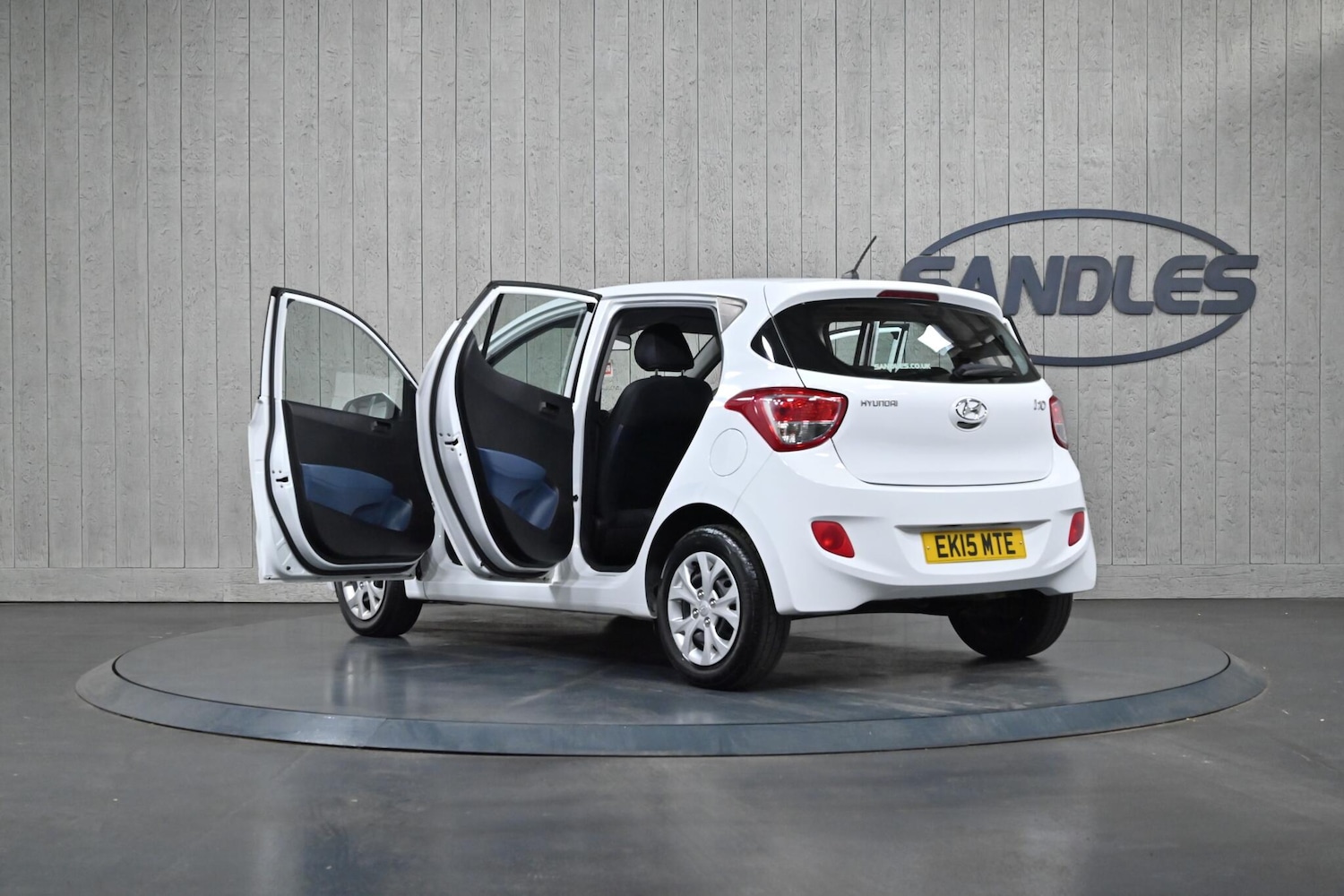 Used Hyundai i10 2015 for sale - 75696824: Photo 11