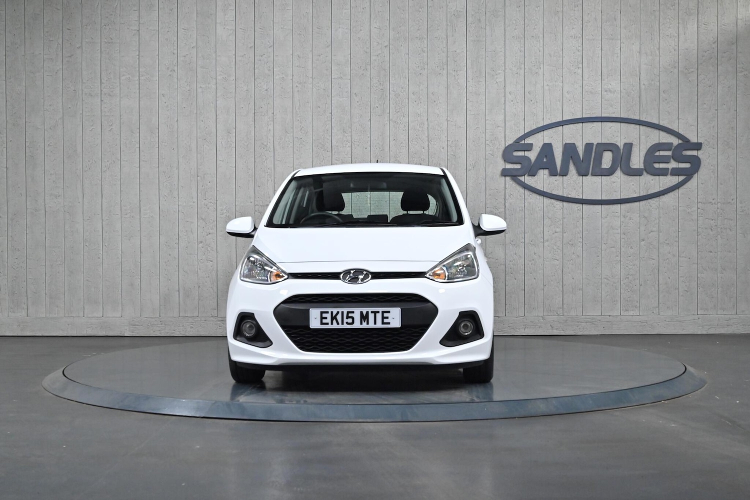 Used Hyundai i10 2015 for sale - 75696824: Photo 2