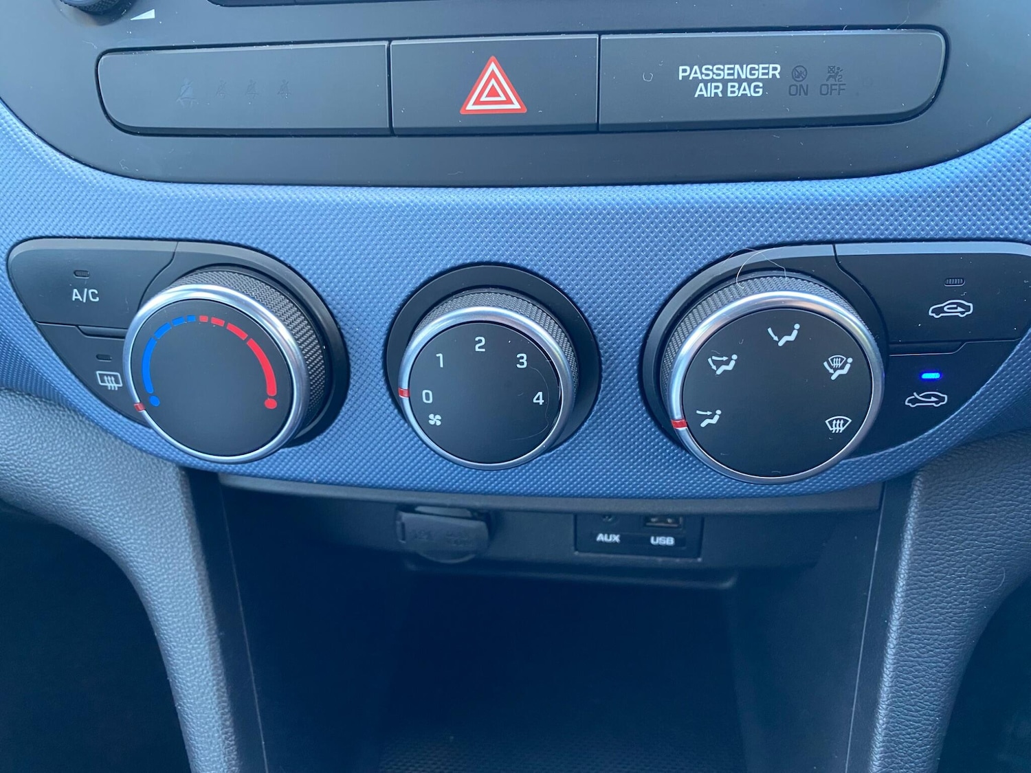 Used Hyundai i10 2015 for sale - 75696824: Photo 31