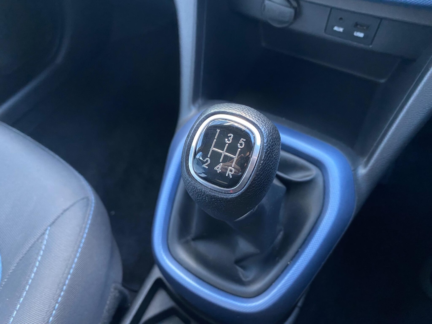 Used Hyundai i10 2015 for sale - 75696824: Photo 33