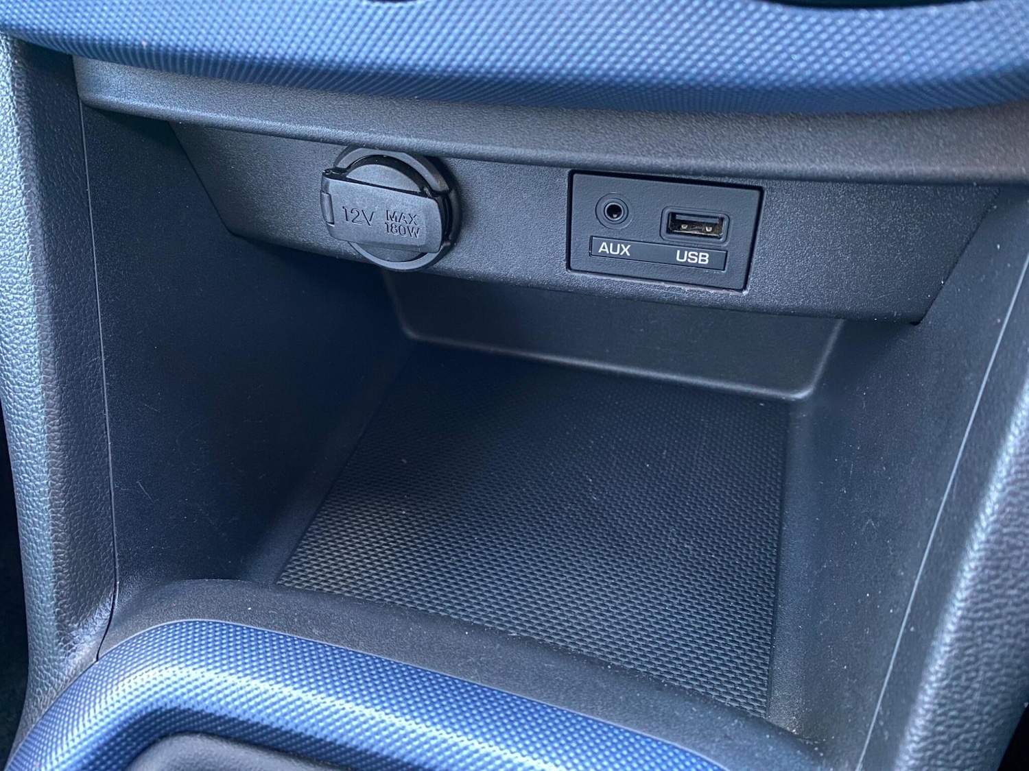 Used Hyundai i10 2015 for sale - 75696824: Photo 34