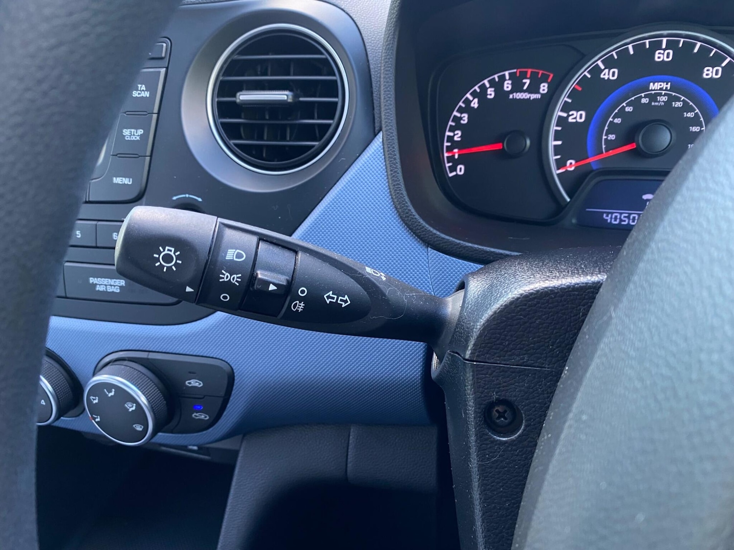 Used Hyundai i10 2015 for sale - 75696824: Photo 37