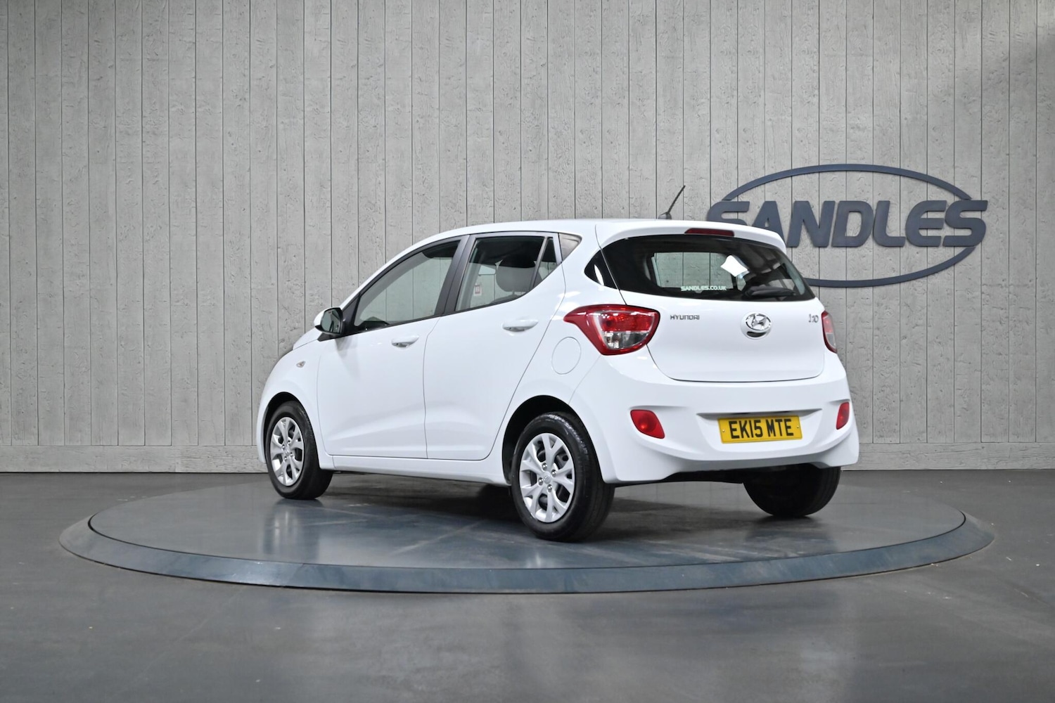 Used Hyundai i10 2015 for sale - 75696824: Photo 4