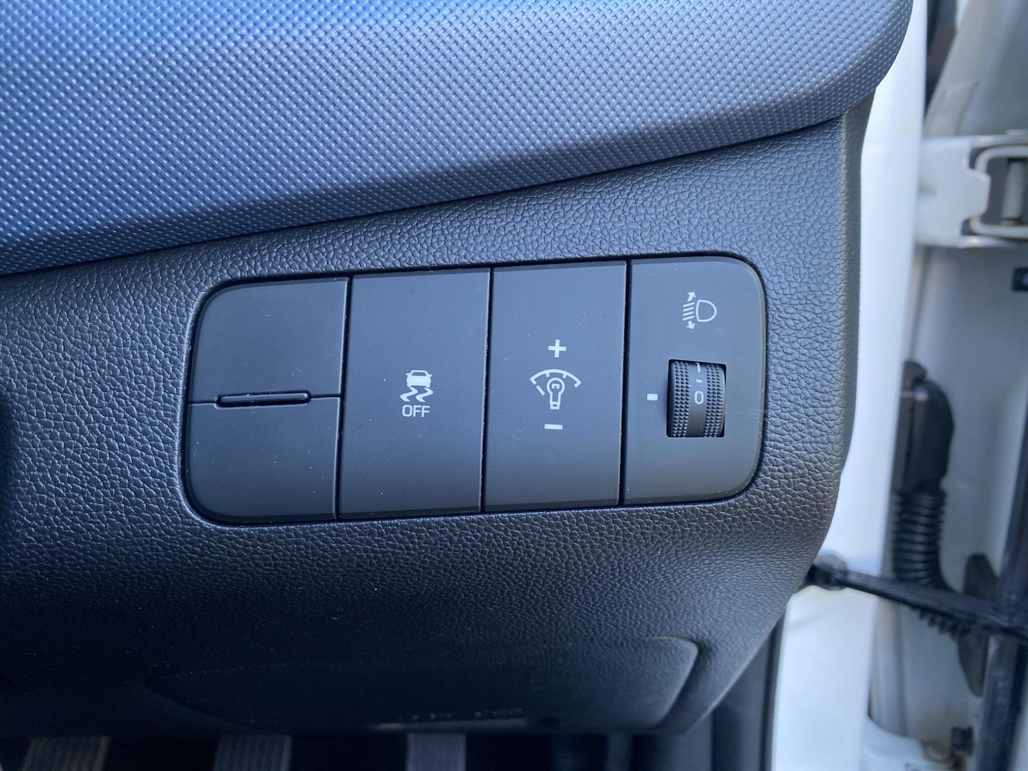 Used Hyundai i10 2015 for sale - 75696824: Photo 41