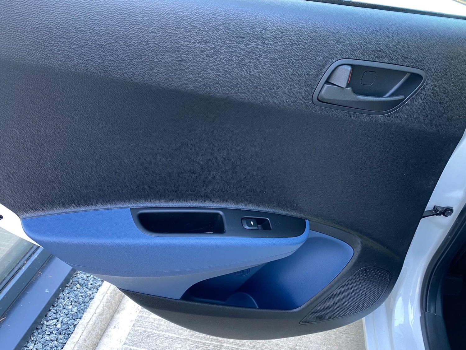 Used Hyundai i10 2015 for sale - 75696824: Photo 45