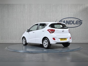 Used Hyundai i10 2015 for sale - 75696824: Photo