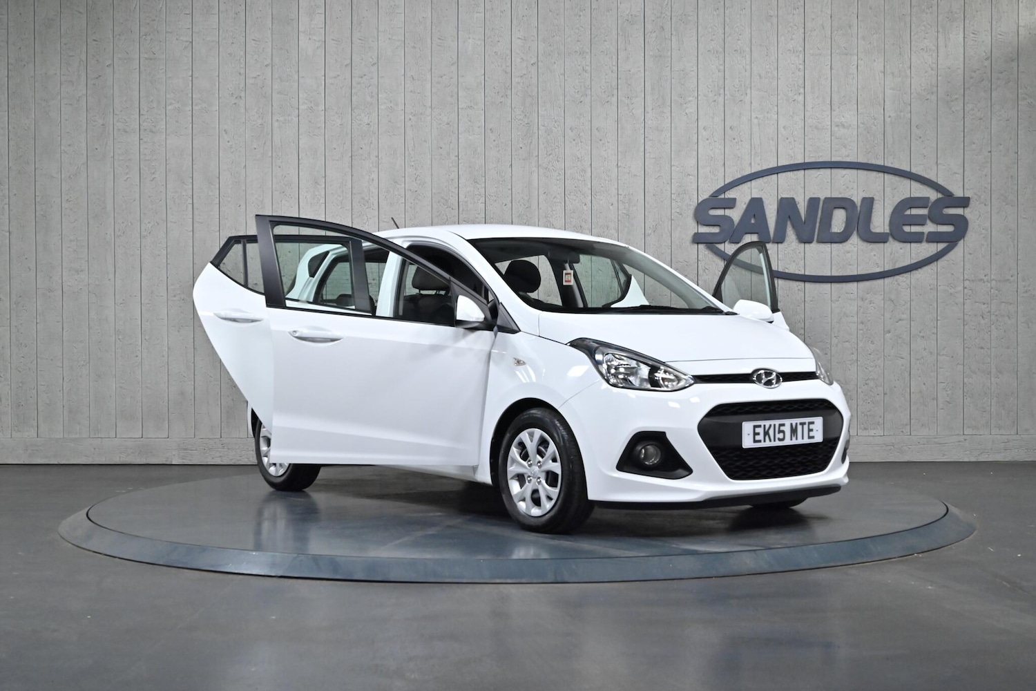 Used Hyundai i10 2015 for sale - 75696824: Photo 8