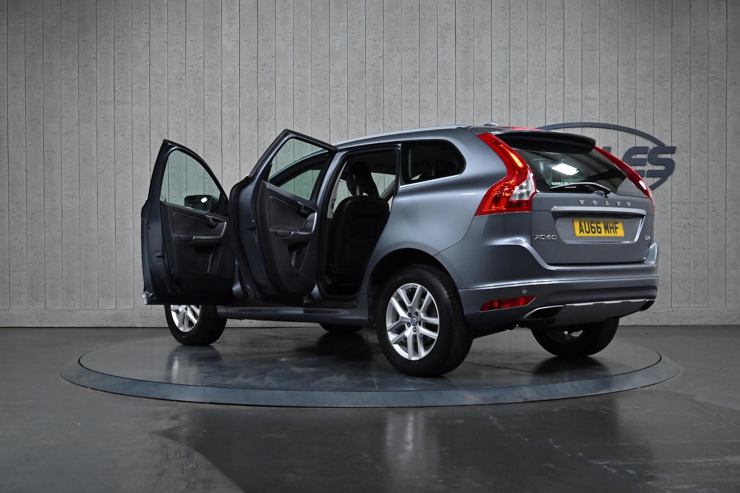 Used Volvo XC60 2016 for sale - 76336809: Photo 11