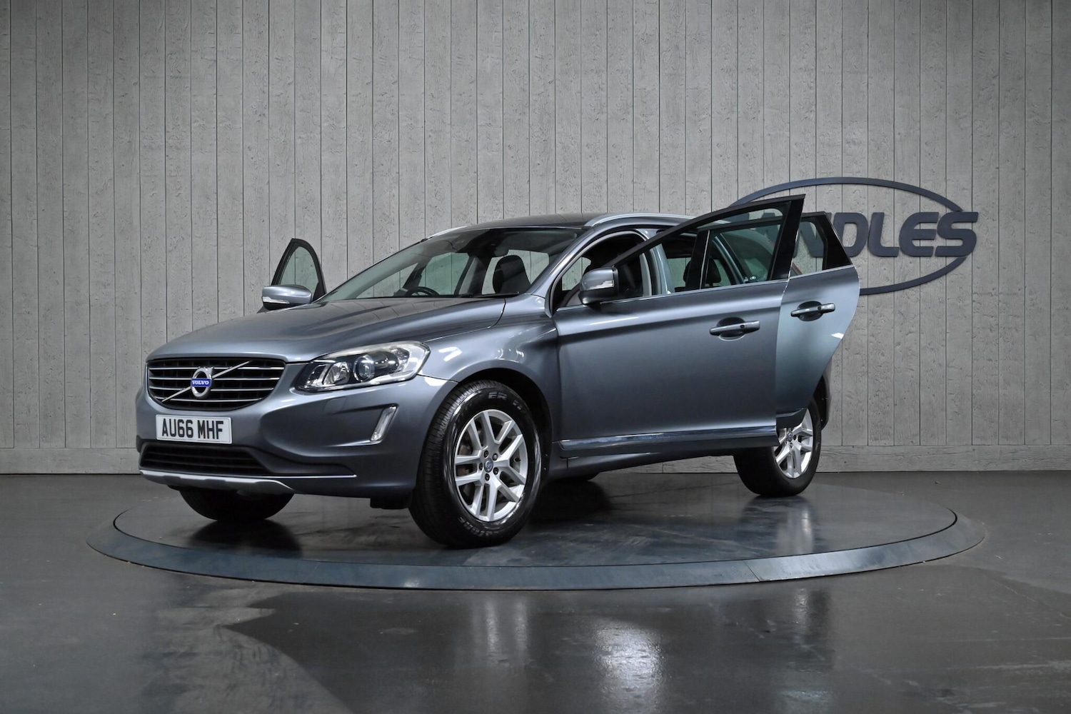 Used Volvo XC60 2016 for sale - 76336809: Photo 14