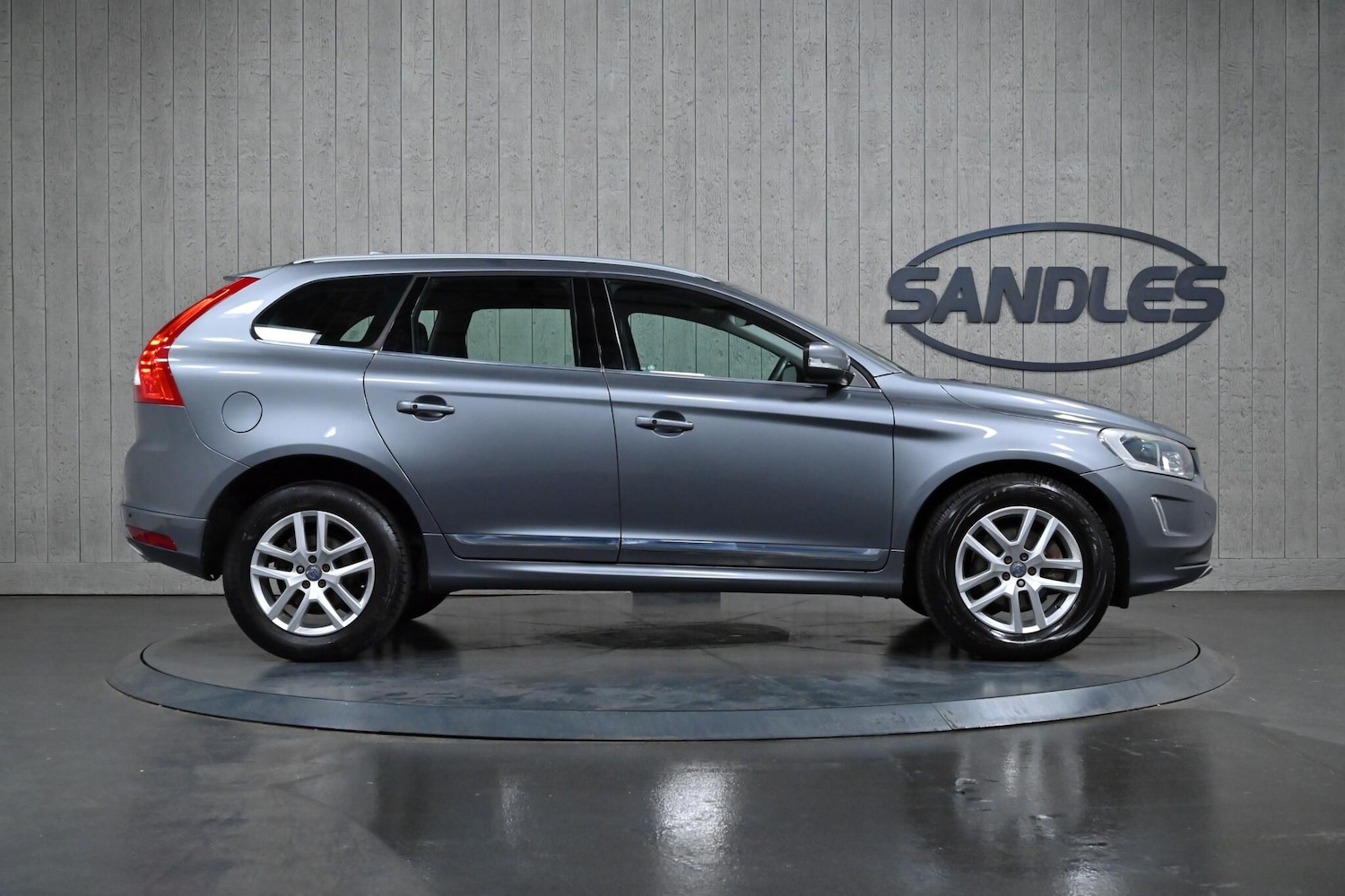 Used Volvo XC60 2016 for sale - 76336809: Photo 3