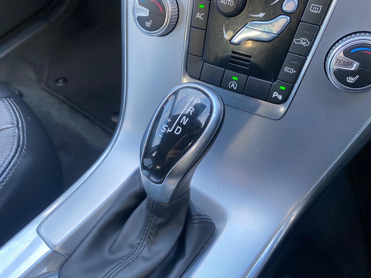 Used Volvo XC60 2016 for sale - 76336809: Photo 40