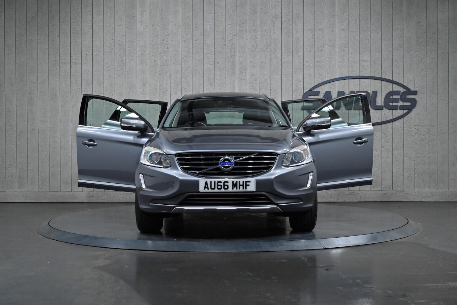 Used Volvo XC60 2016 for sale - 76336809: Photo 9