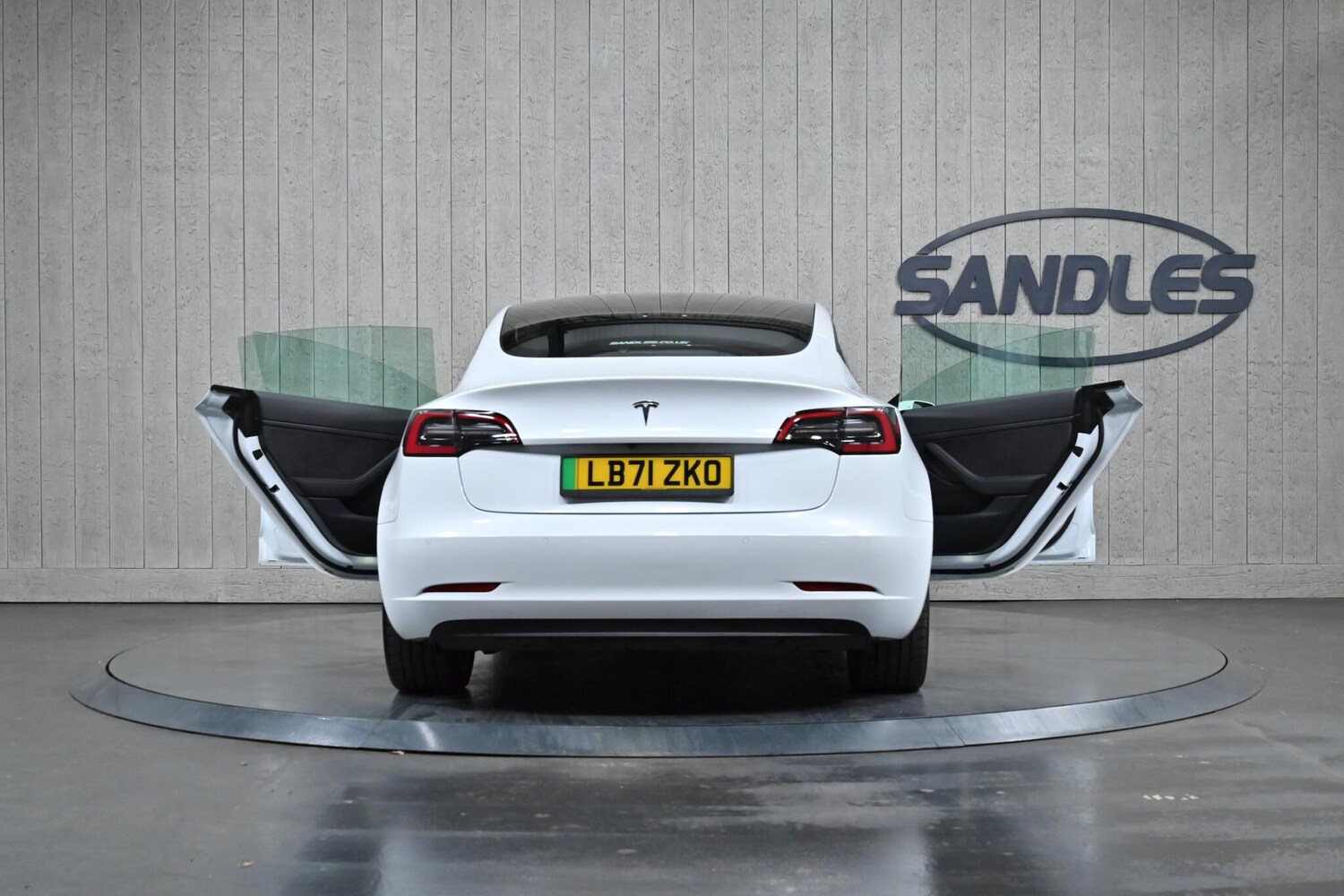 Used Tesla Model 3 2021 for sale - 76850023: Photo 13