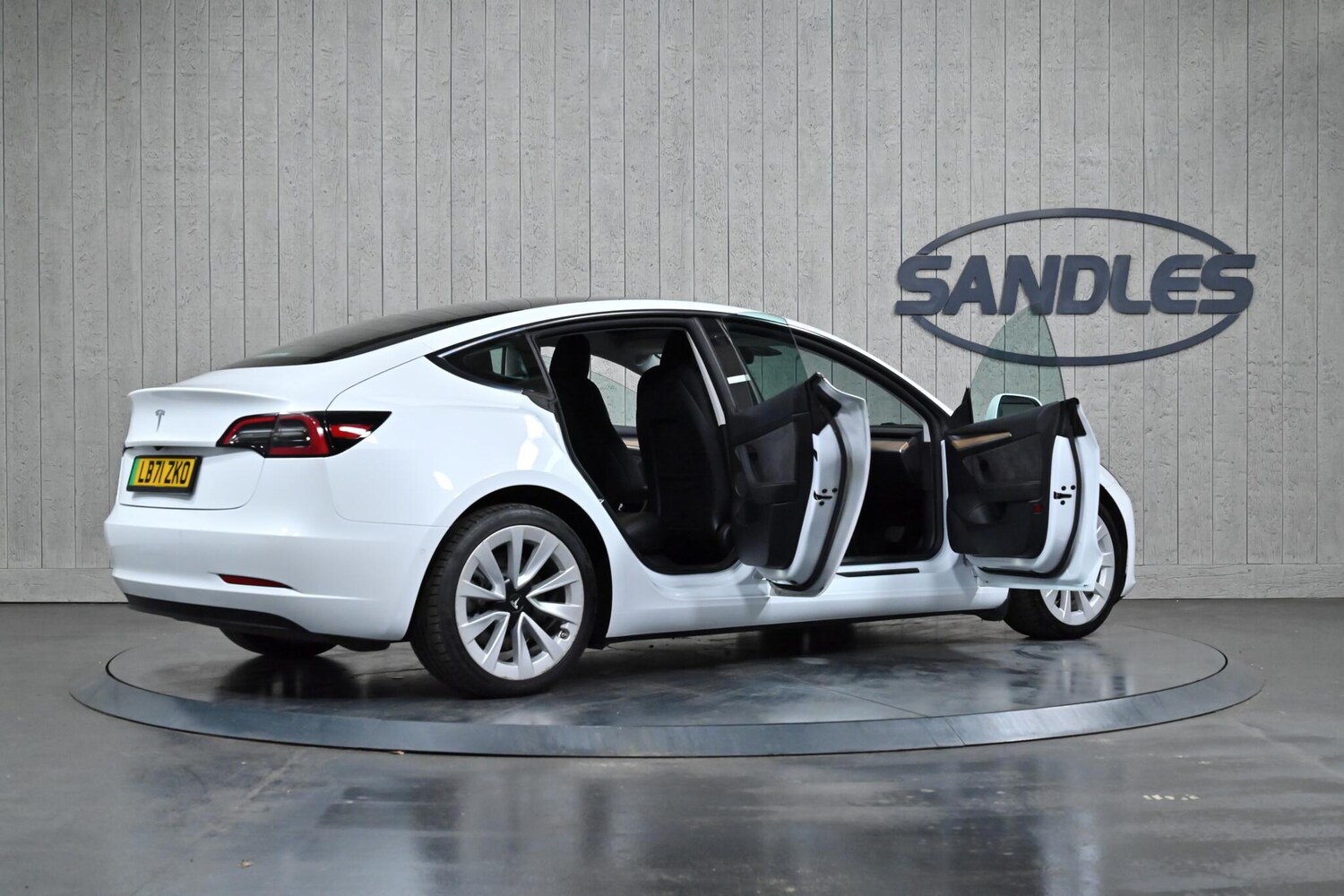 Used Tesla Model 3 2021 for sale - 76850023: Photo 14