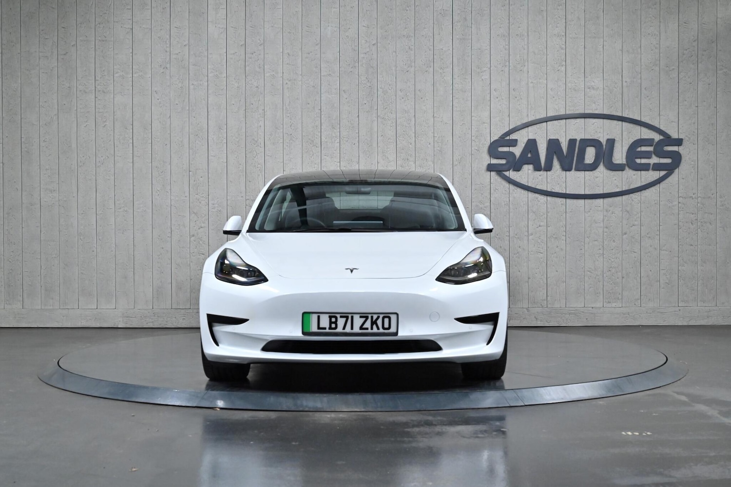 Used Tesla Model 3 2021 for sale - 76850023: Photo 2