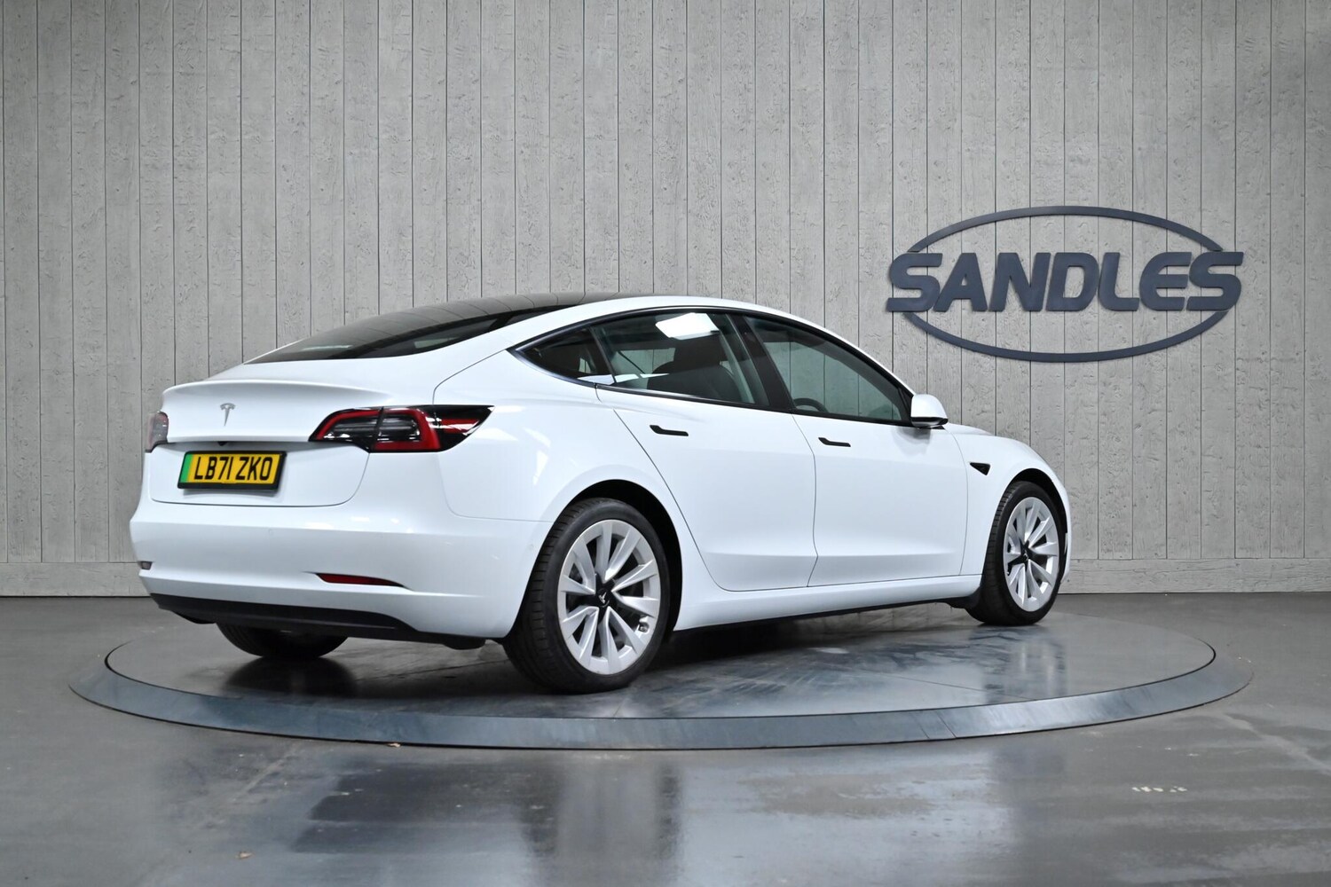 Used Tesla Model 3 2021 for sale - 76850023: Photo 6