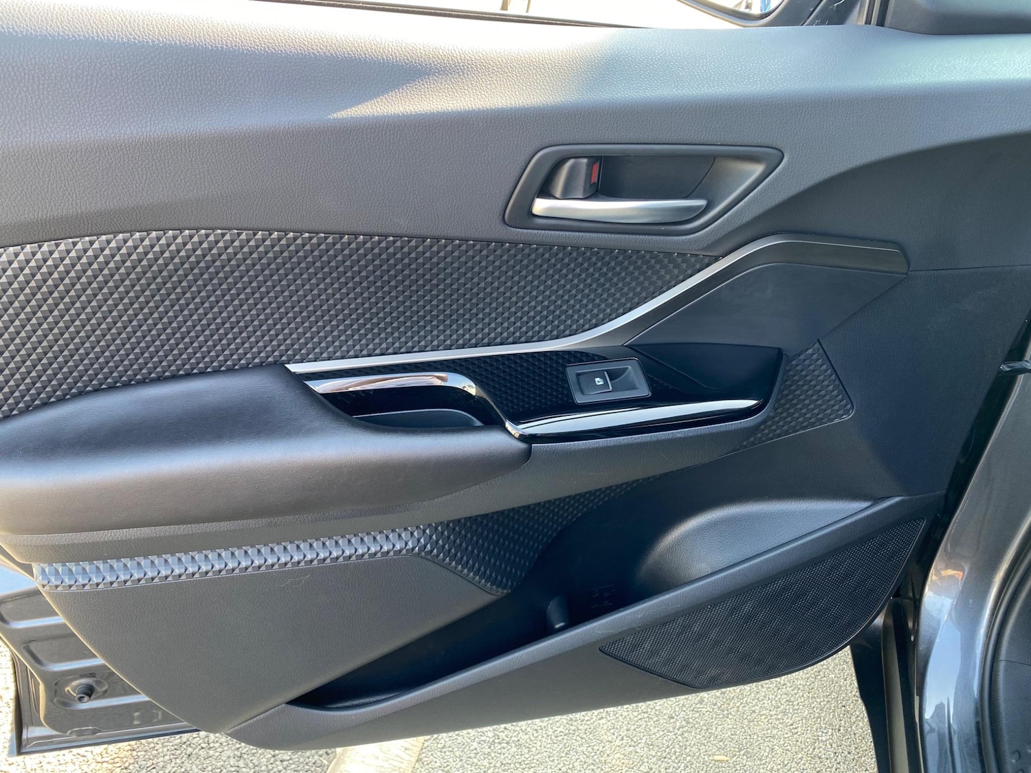 Used Toyota C-HR for sale - 76996583: Photo 48