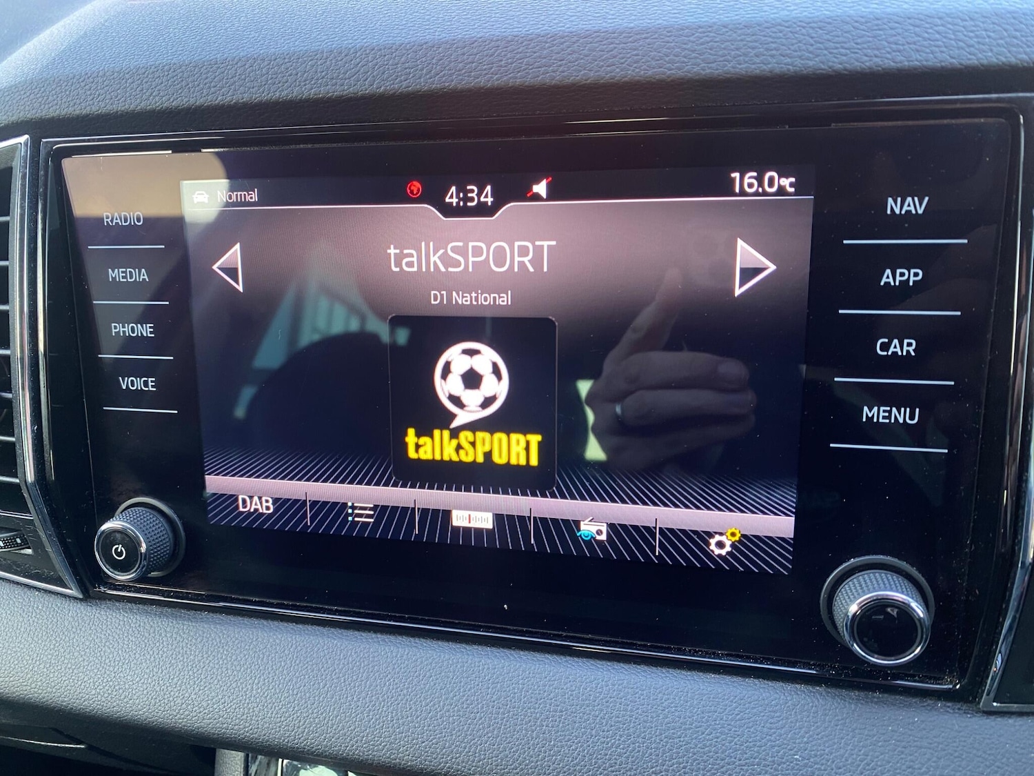 Used Skoda Karoq for sale - 77769710: Photo 30