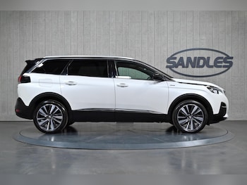 Used Peugeot 5008 2018 for sale - 76259010: Photo