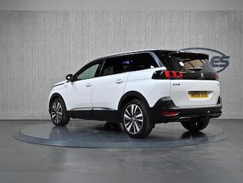 Used Peugeot 5008 2018 for sale - 76259010: Photo