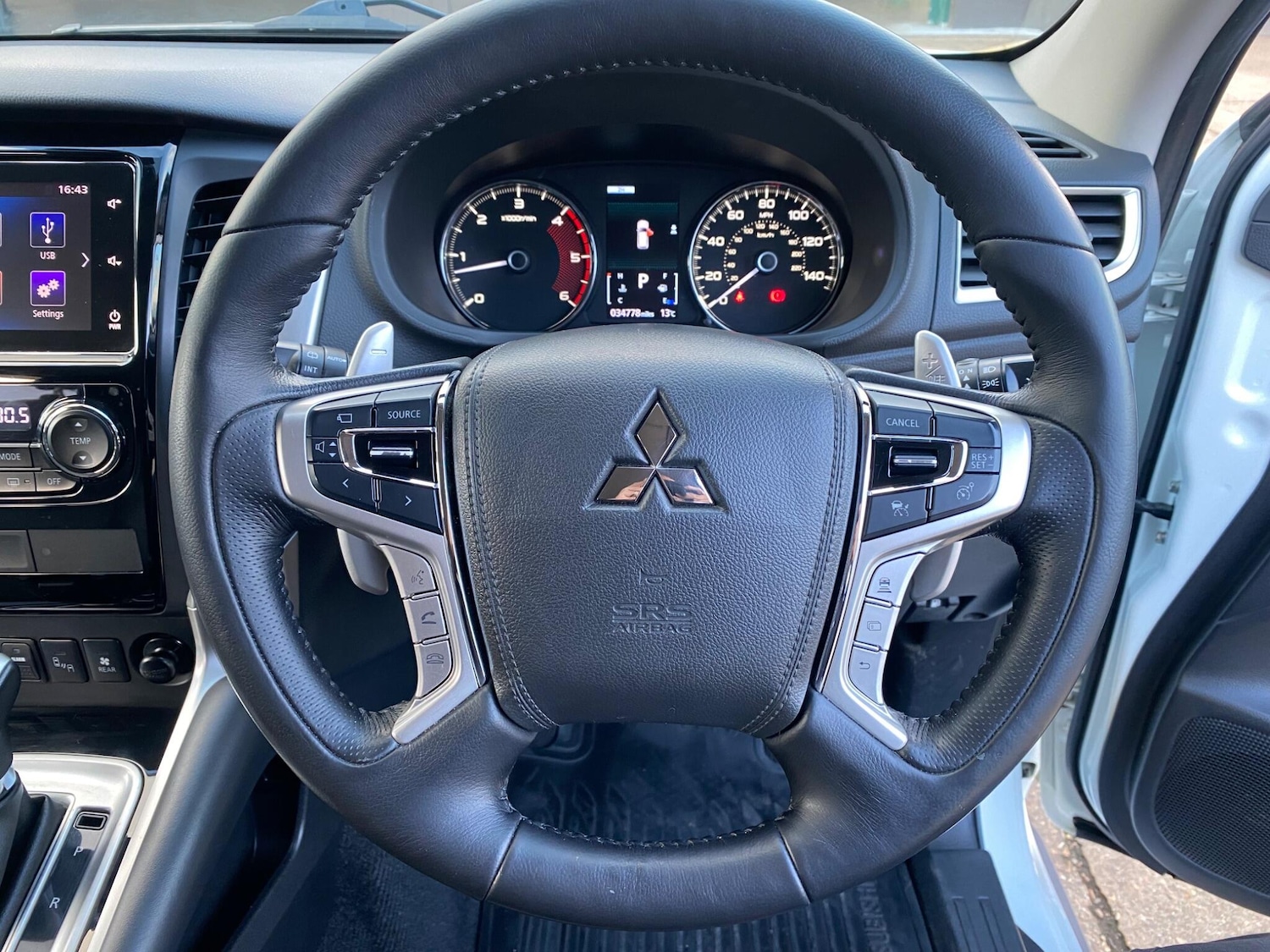 Used Mitsubishi Shogun Sport for sale - 76377572: Photo 42