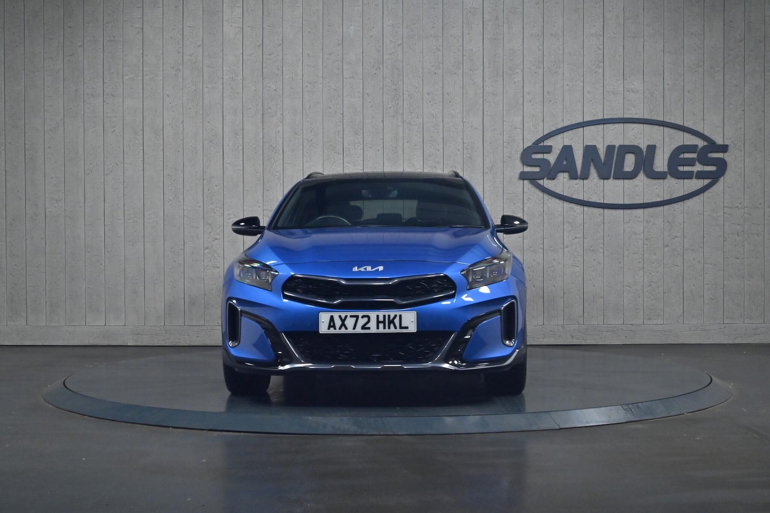 Used Kia XCeed 2023 for sale - 76989049: Photo 2