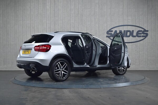 Used Mercedes-Benz GLA 2019 for sale - 76189465: Photo 13