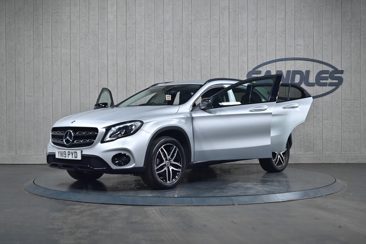 Used Mercedes-Benz GLA 2019 for sale - 76189465: Photo 14