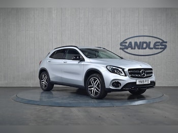 Mercedes-Benz - GLA