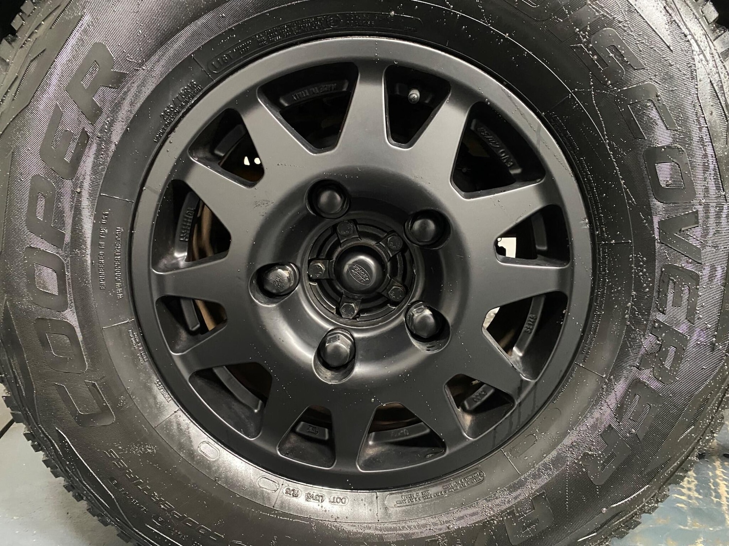 Used Land Rover Defender 110 for sale - 77215870: Photo 18