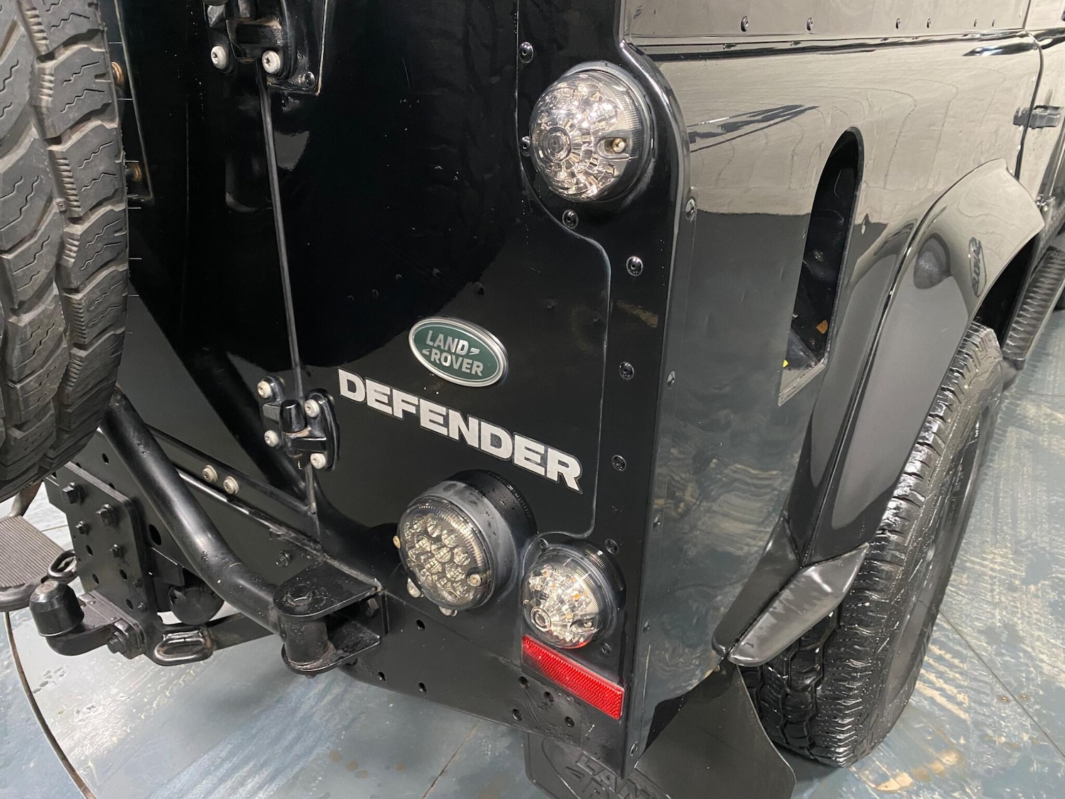 Used Land Rover Defender 110 for sale - 77215870: Photo 22