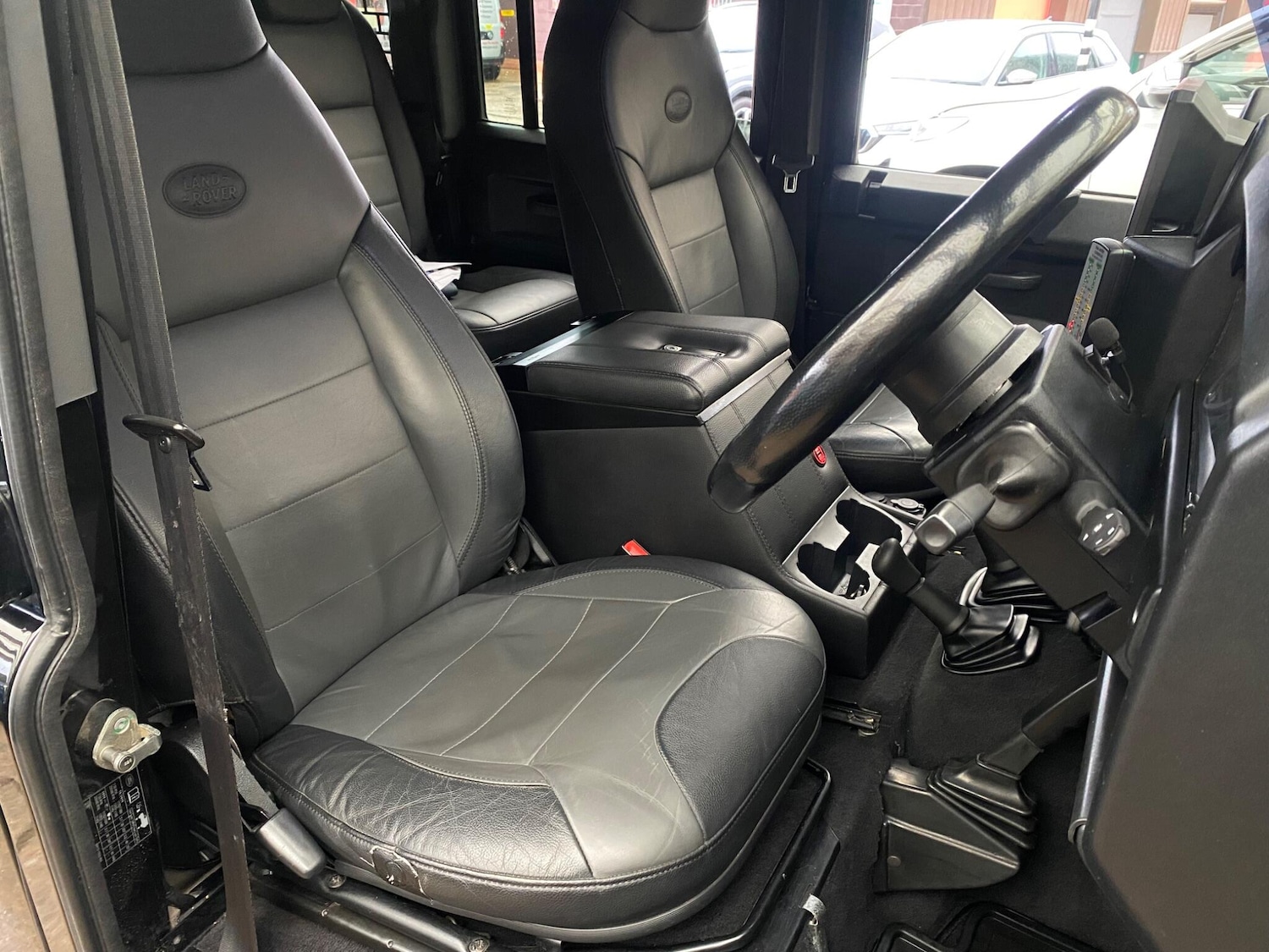 Used Land Rover Defender 110 for sale - 77215870: Photo 28