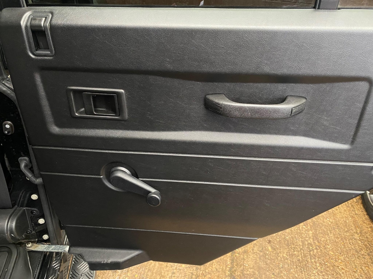 Used Land Rover Defender 110 for sale - 77215870: Photo 48