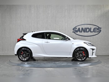 Used Toyota Yaris 2021 for sale - 77908440: Photo