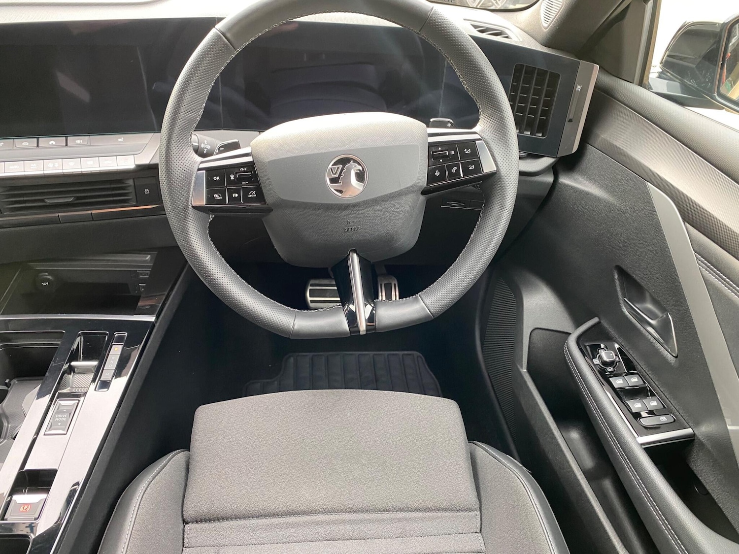 Used Vauxhall Astra 2024 for sale - 76388802: Photo 28